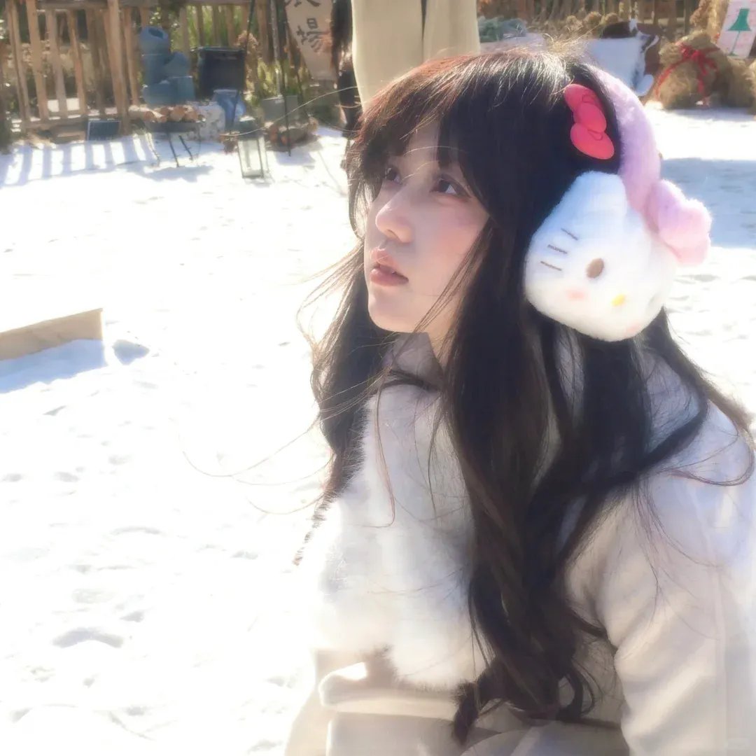 佳人送我置山巅